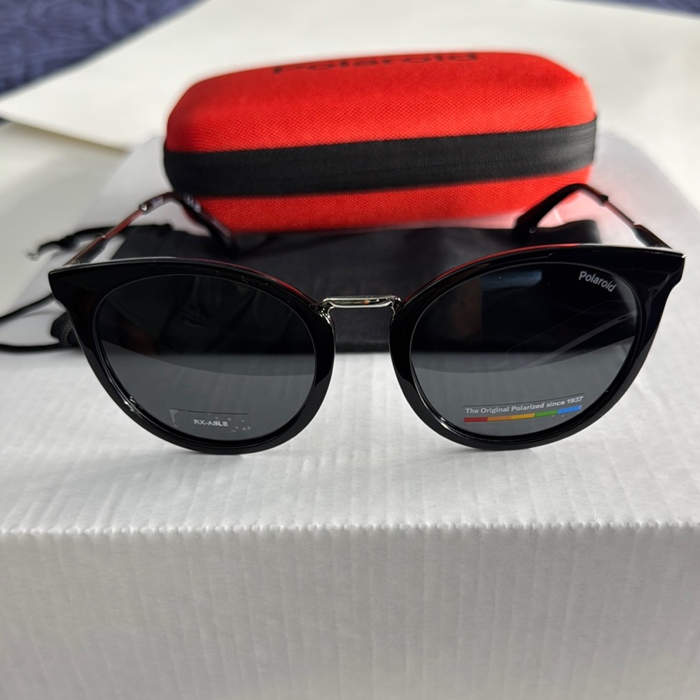Polaroid Black Sunglasses with Red Case